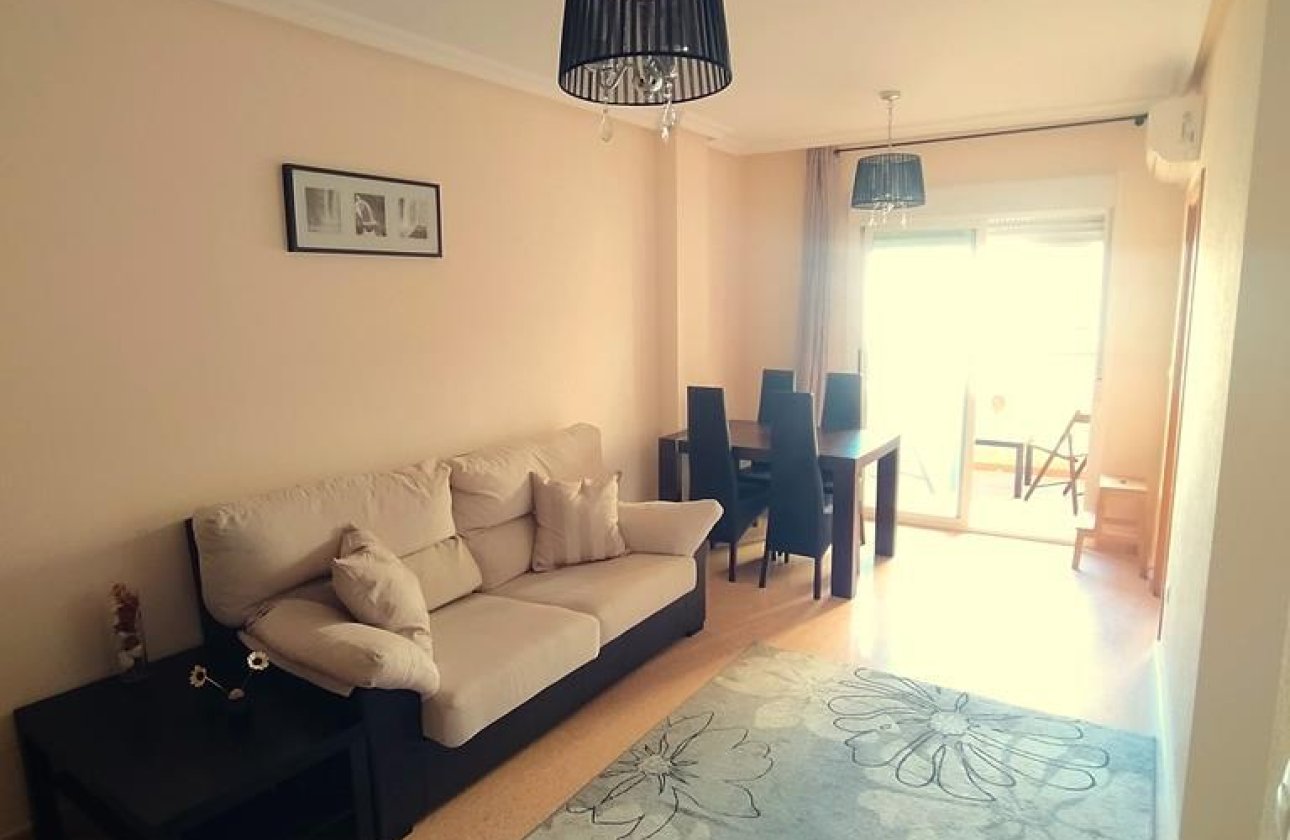 Resale - Apartment -
Torrevieja - CENTRO CASCO URBANO