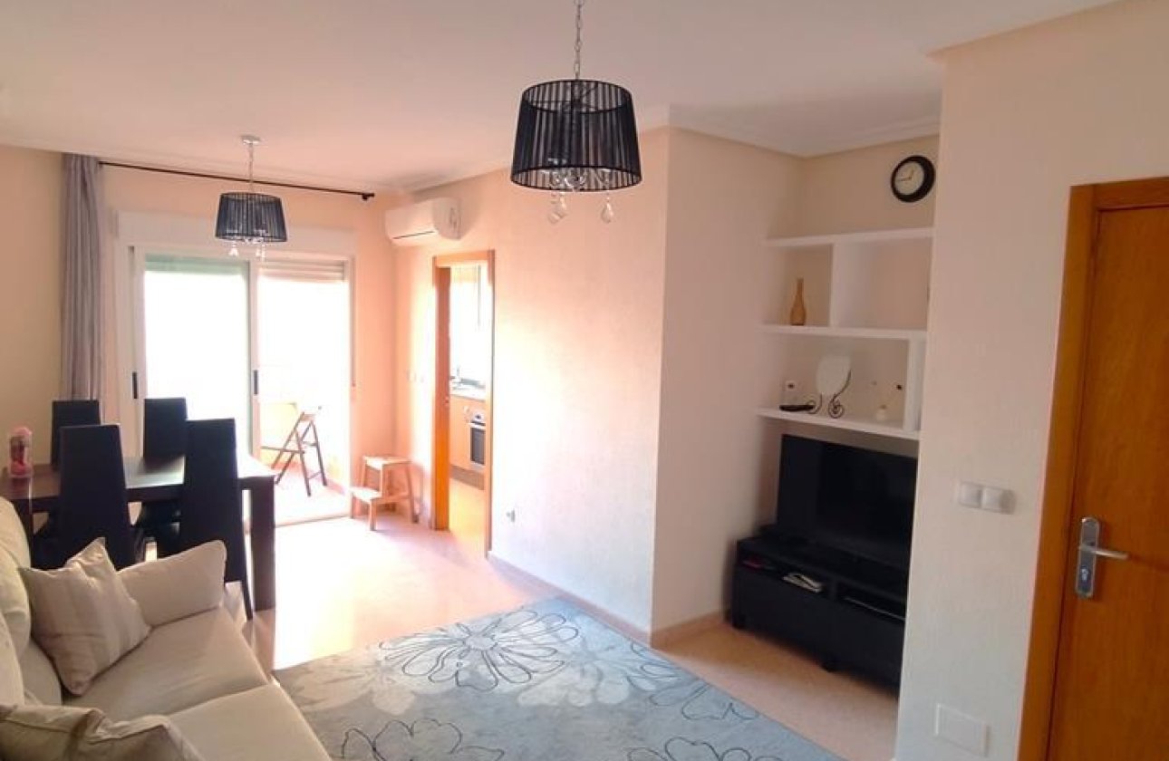 Resale - Apartment -
Torrevieja - CENTRO CASCO URBANO