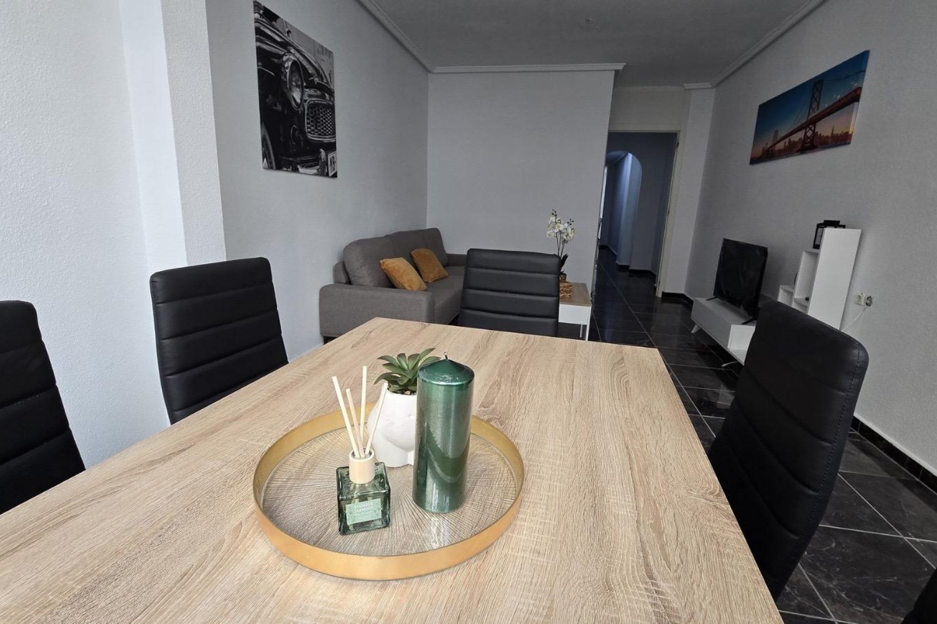 Resale - Apartment -
Torrevieja - Centro - Muelle Pesquero