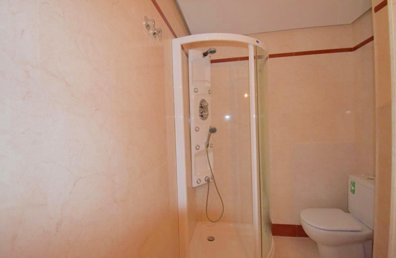 Resale - Apartment -
Torrevieja - Centro - Muelle Pesquero