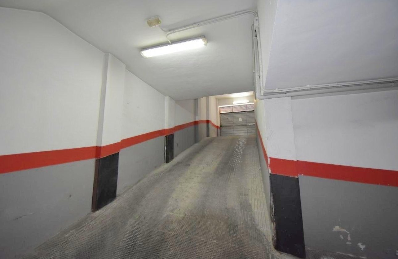 Resale - Apartment -
Torrevieja - Centro - Muelle Pesquero