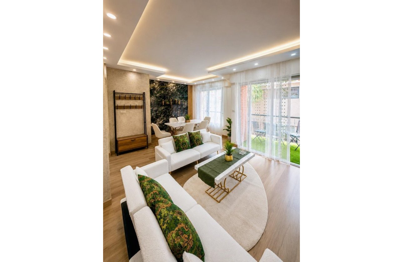 Resale - Apartment -
Torrevieja - Centro - Muelle Pesquero