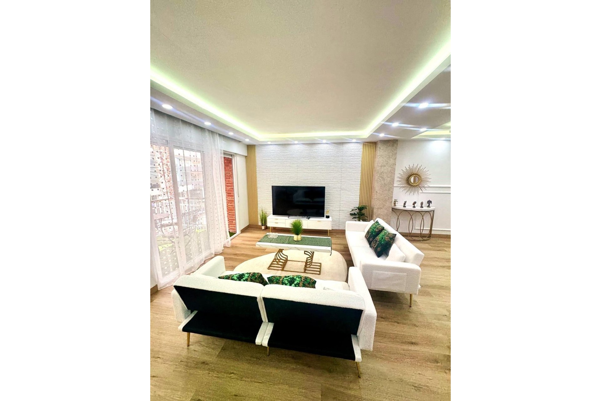Resale - Apartment -
Torrevieja - Centro - Muelle Pesquero