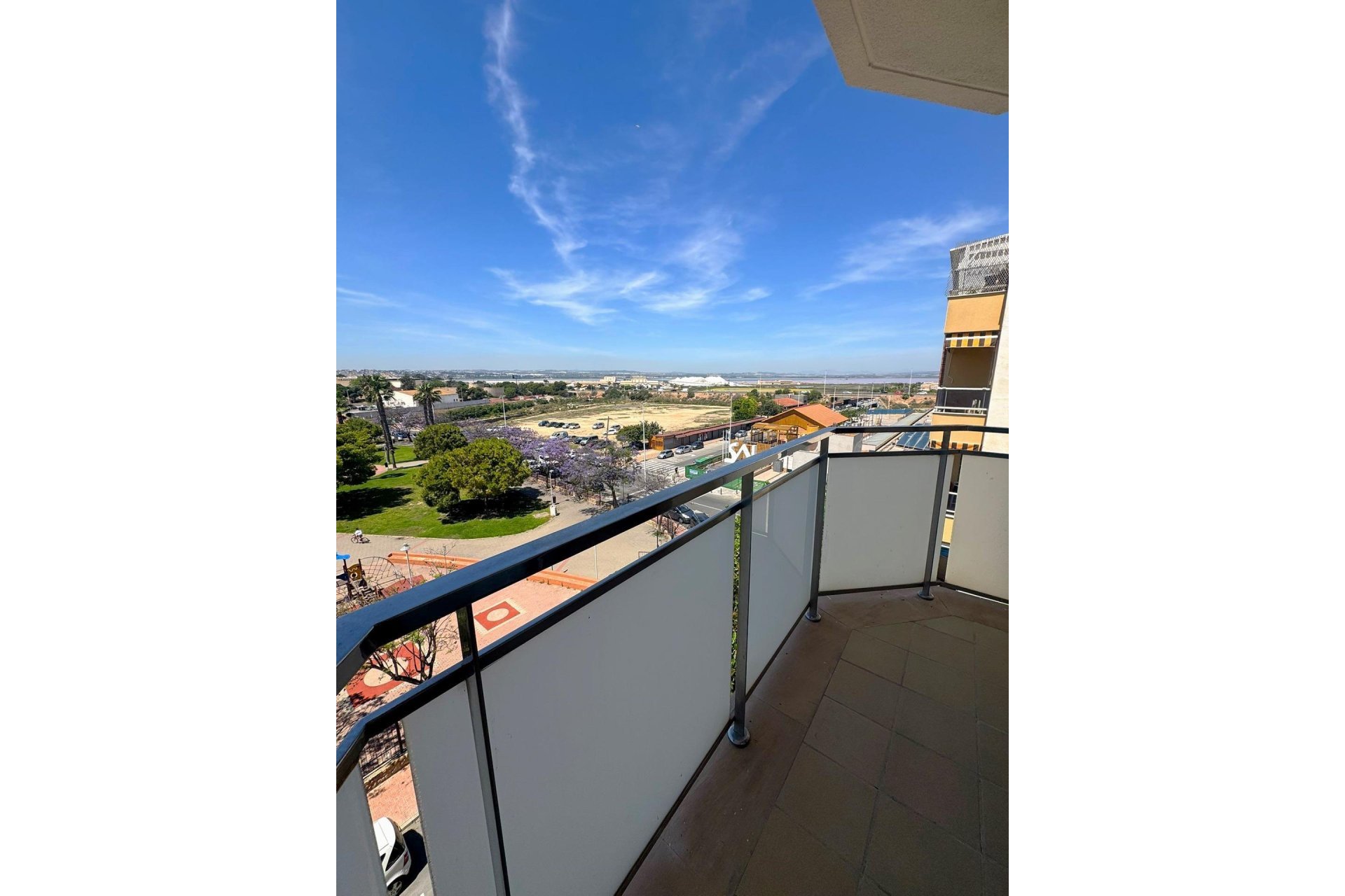 Resale - Apartment -
Torrevieja - Centro - Muelle Pesquero