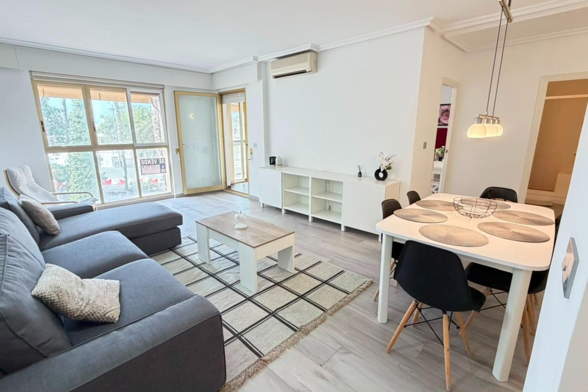 Resale - Apartment -
Torrevieja - Centro - Muelle Pesquero
