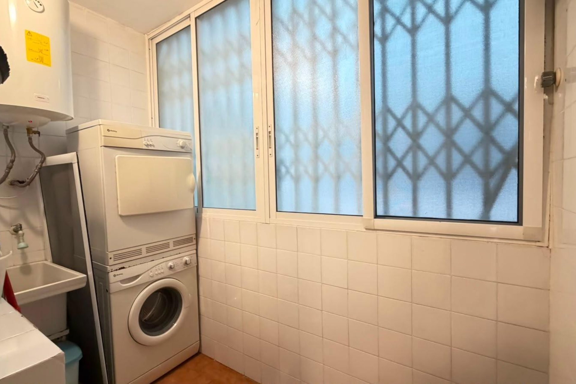 Resale - Apartment -
Torrevieja - Centro - Muelle Pesquero