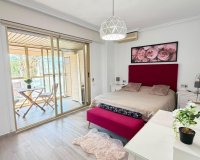 Resale - Apartment -
Torrevieja - Centro - Muelle Pesquero
