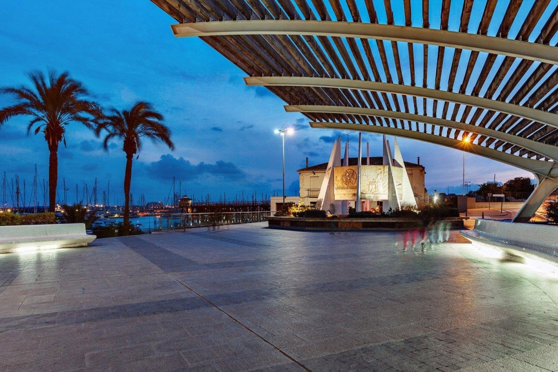 Resale - Apartment -
Torrevieja - Centro - Muelle Pesquero