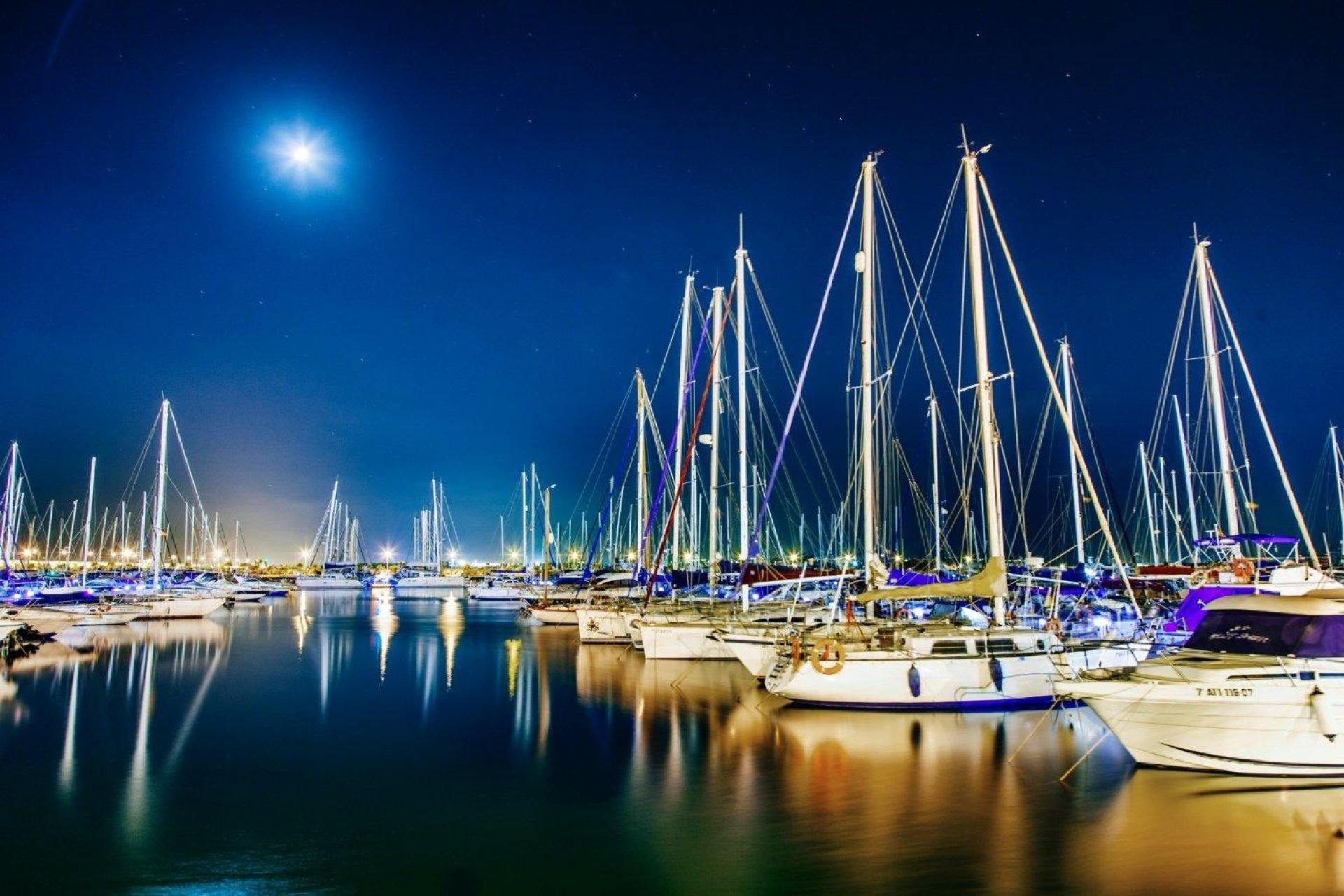 Resale - Apartment -
Torrevieja - Centro - Muelle Pesquero