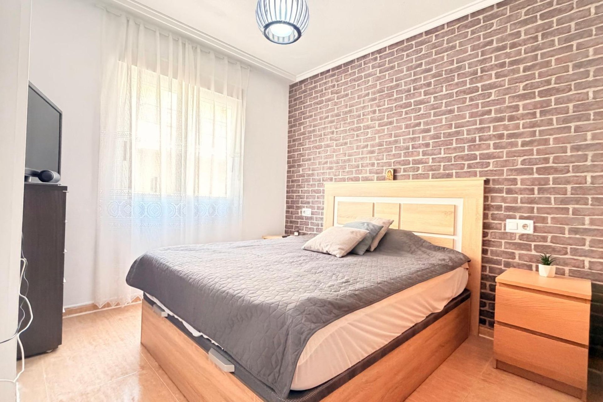 Resale - Apartment -
Torrevieja - Centro - Muelle Pesquero