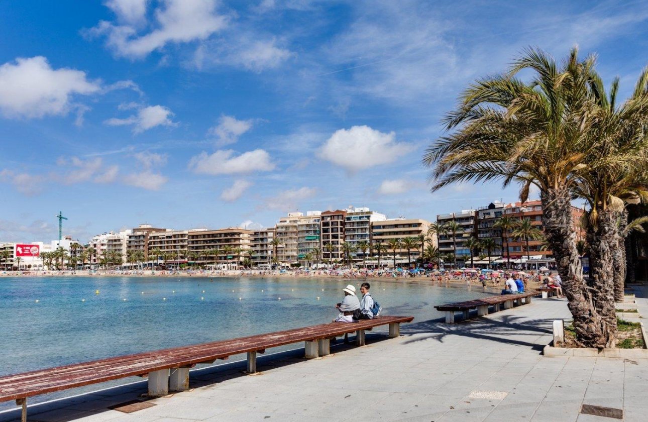 Resale - Apartment -
Torrevieja - Centro - Muelle Pesquero