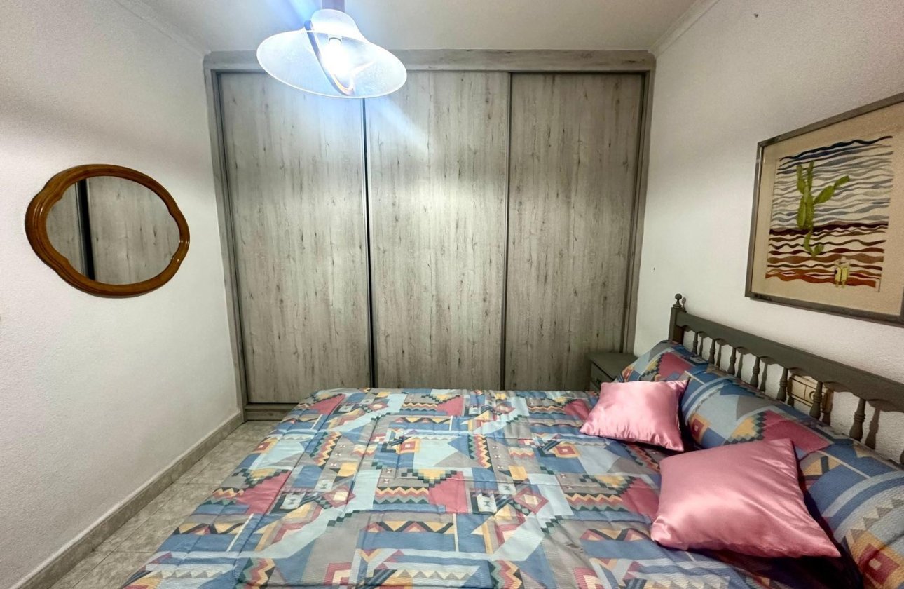 Resale - Apartment -
Torrevieja - Centro