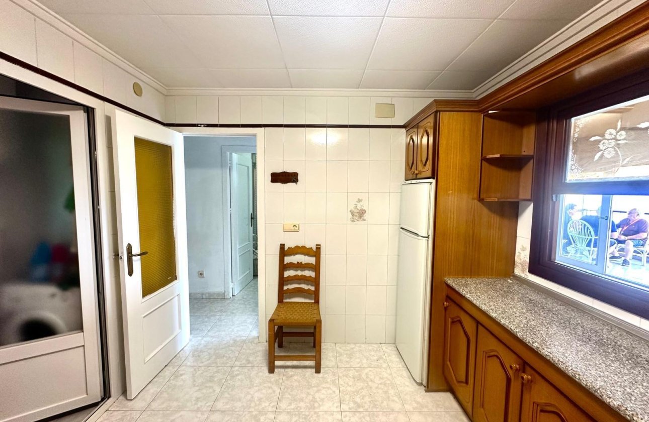 Resale - Apartment -
Torrevieja - Centro