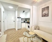 Resale - Apartment -
Torrevieja - Centro