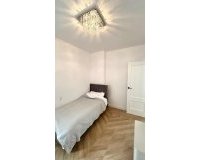 Resale - Apartment -
Torrevieja - Centro