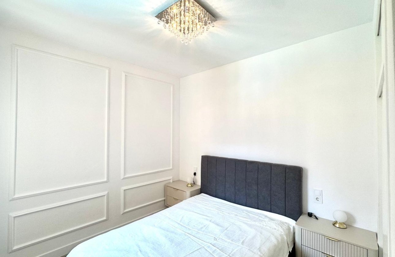 Resale - Apartment -
Torrevieja - Centro