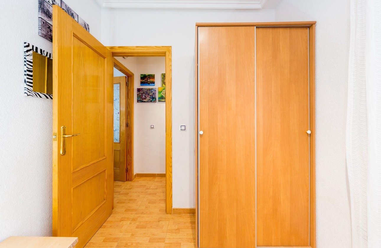 Resale - Apartment -
Torrevieja - Centro