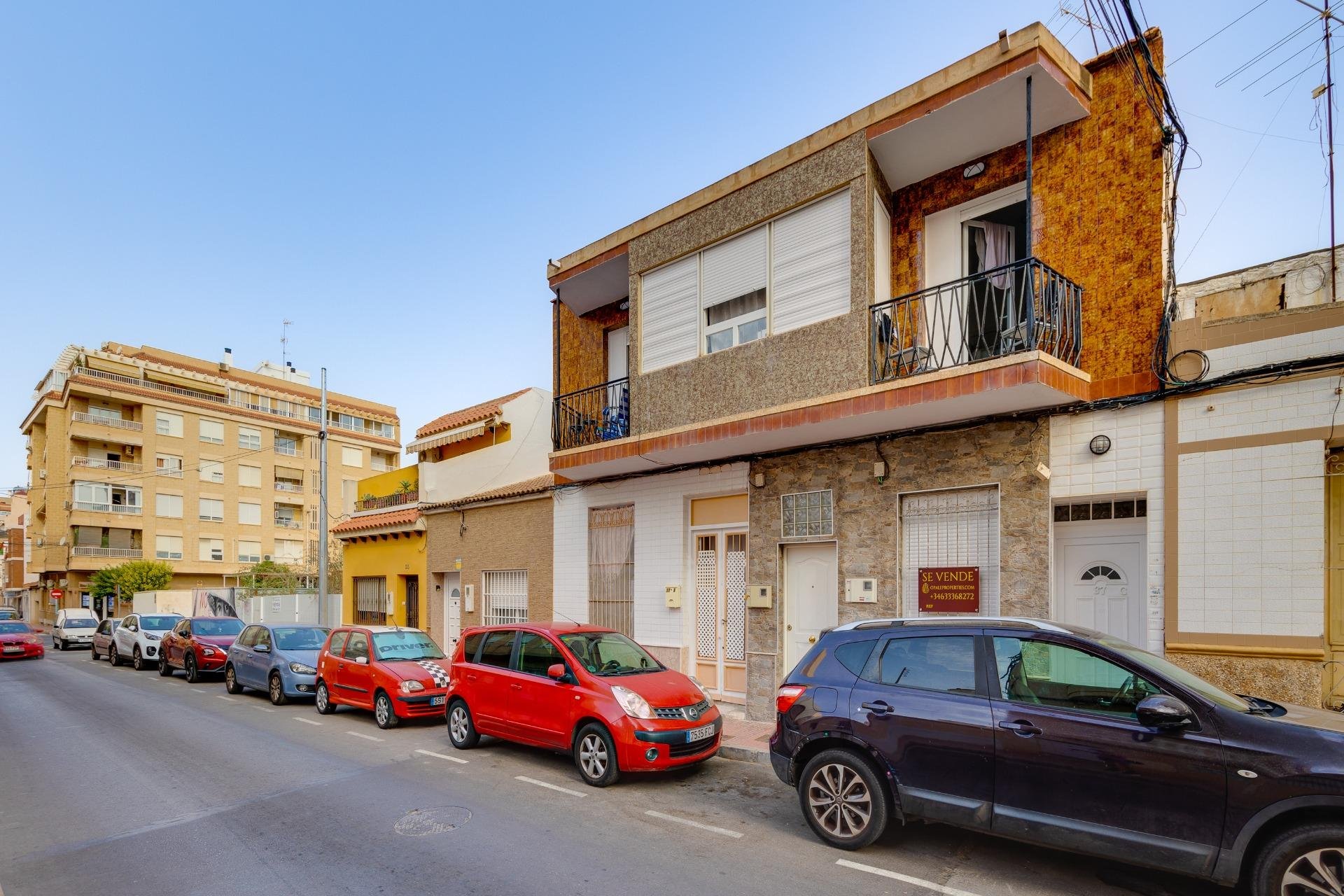 Resale - Apartment -
Torrevieja - Centro