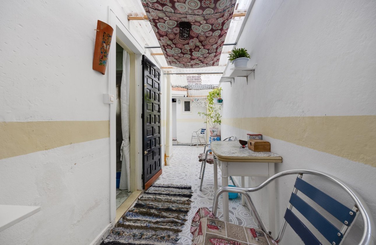 Resale - Apartment -
Torrevieja - Centro