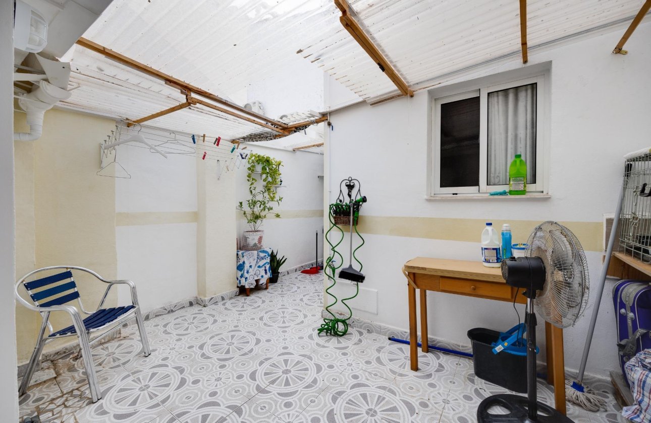 Resale - Apartment -
Torrevieja - Centro