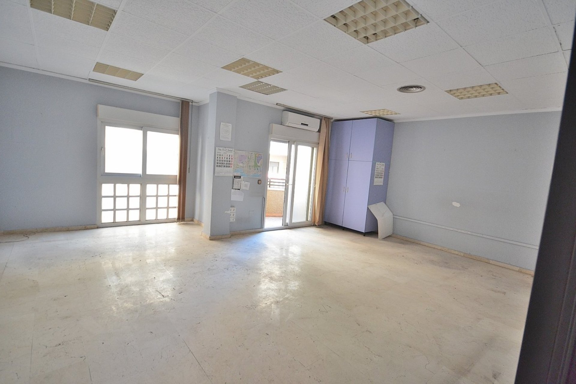 Resale - Apartment -
Torrevieja - Centro