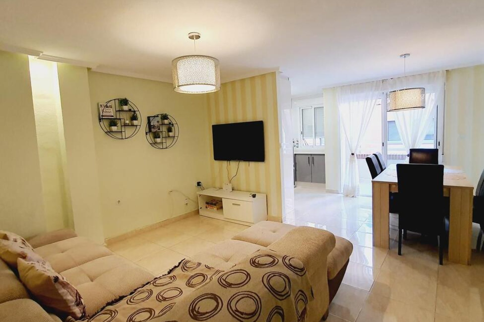 Resale - Apartment -
Torrevieja - Centro