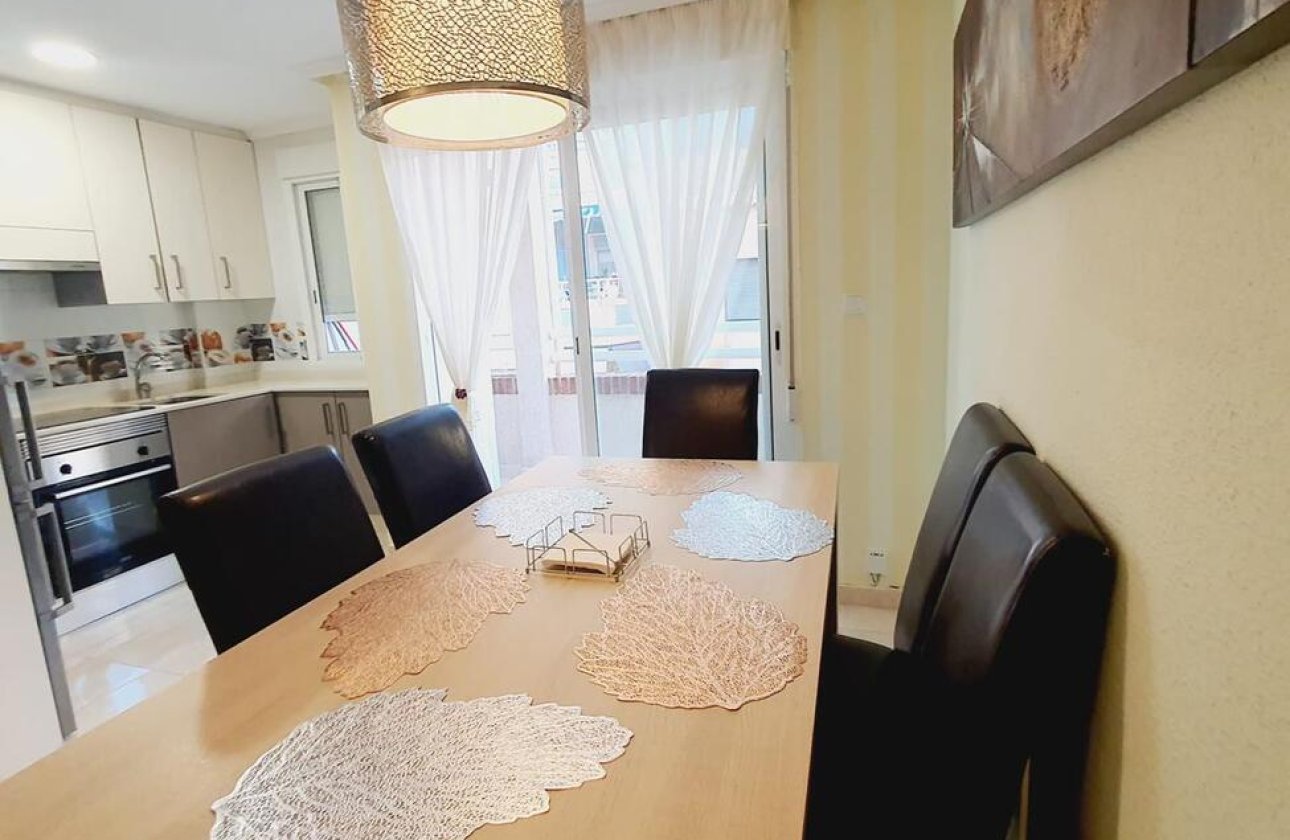 Resale - Apartment -
Torrevieja - Centro