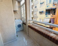 Resale - Apartment -
Torrevieja - Centro