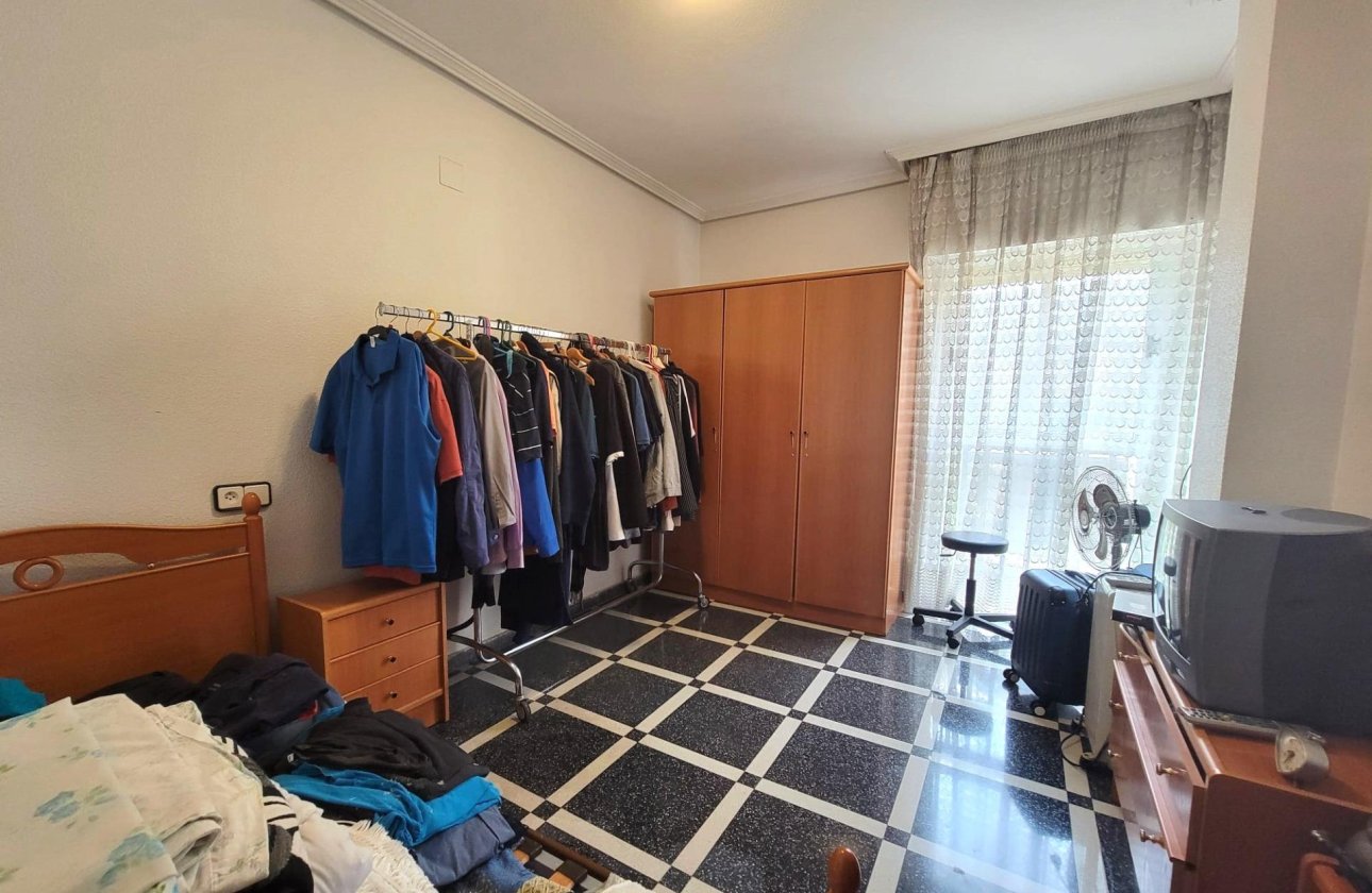 Resale - Apartment -
Torrevieja - Centro