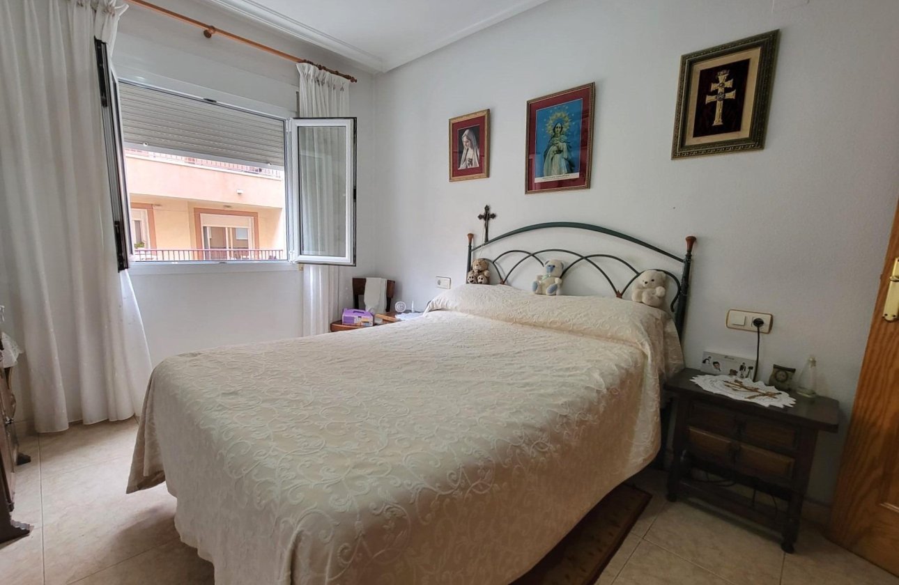 Resale - Apartment -
Torrevieja - Centro