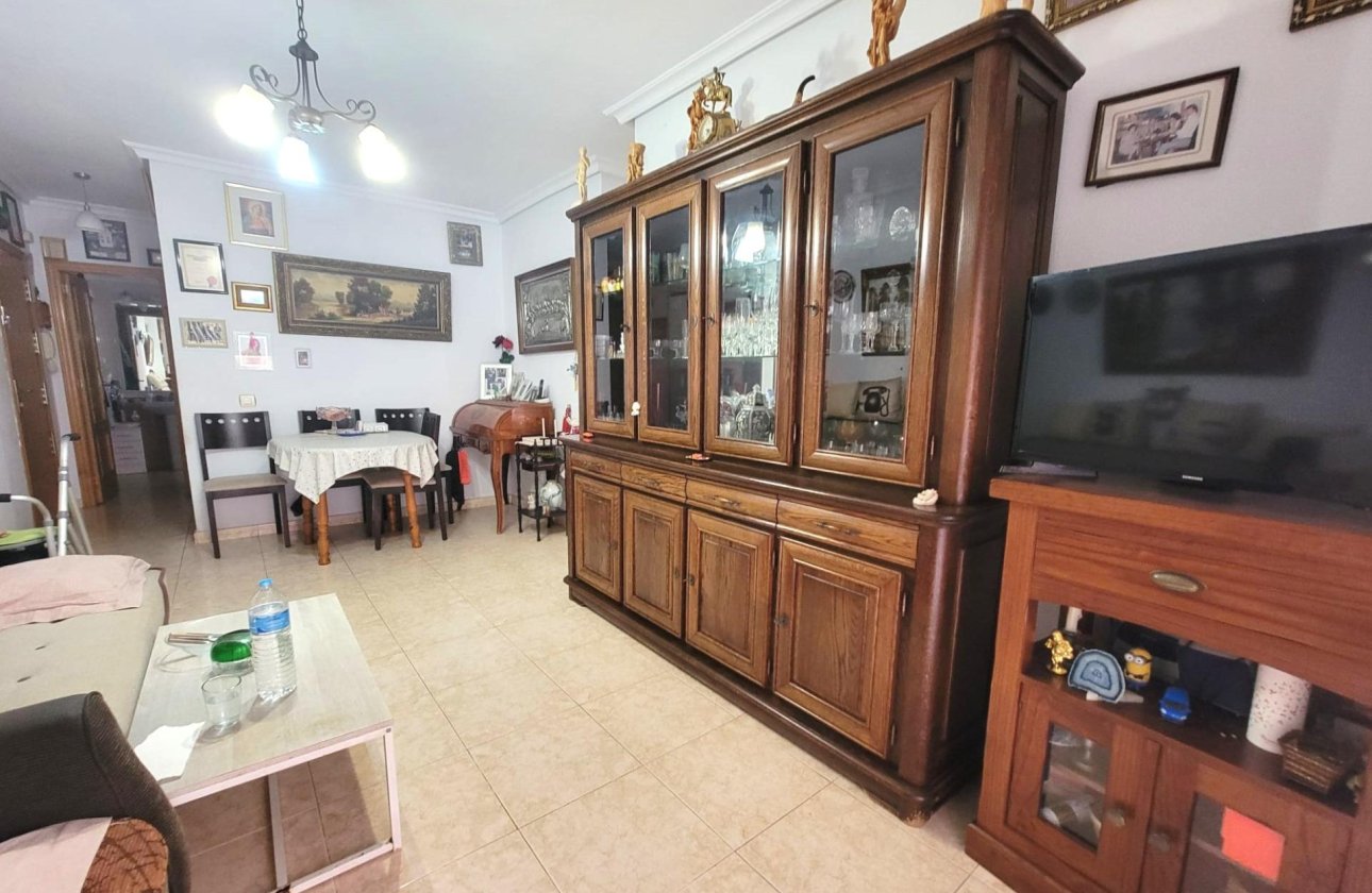 Resale - Apartment -
Torrevieja - Centro