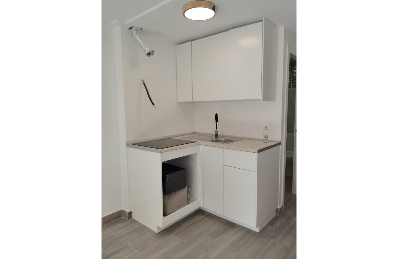 Resale - Apartment -
Torrevieja - Centro