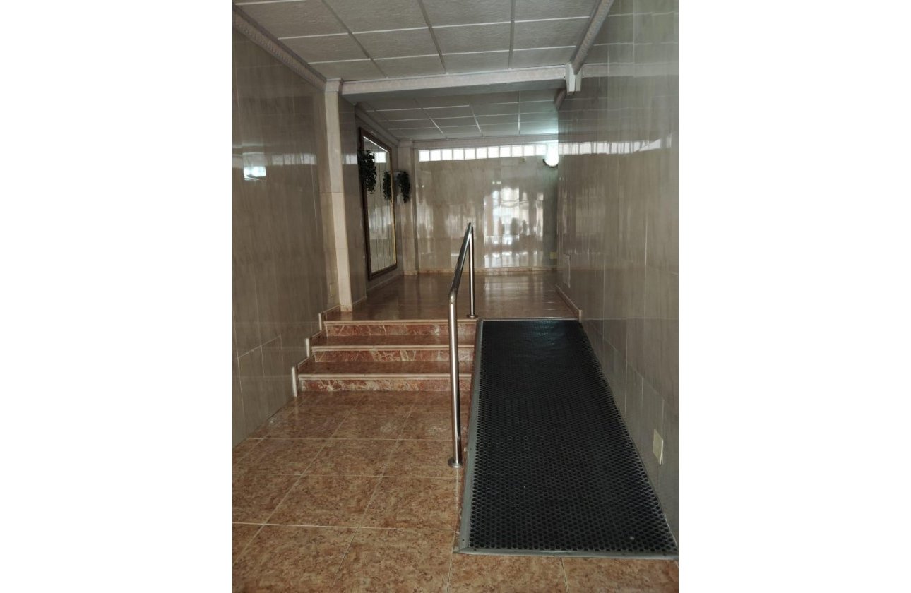 Resale - Apartment -
Torrevieja - Centro