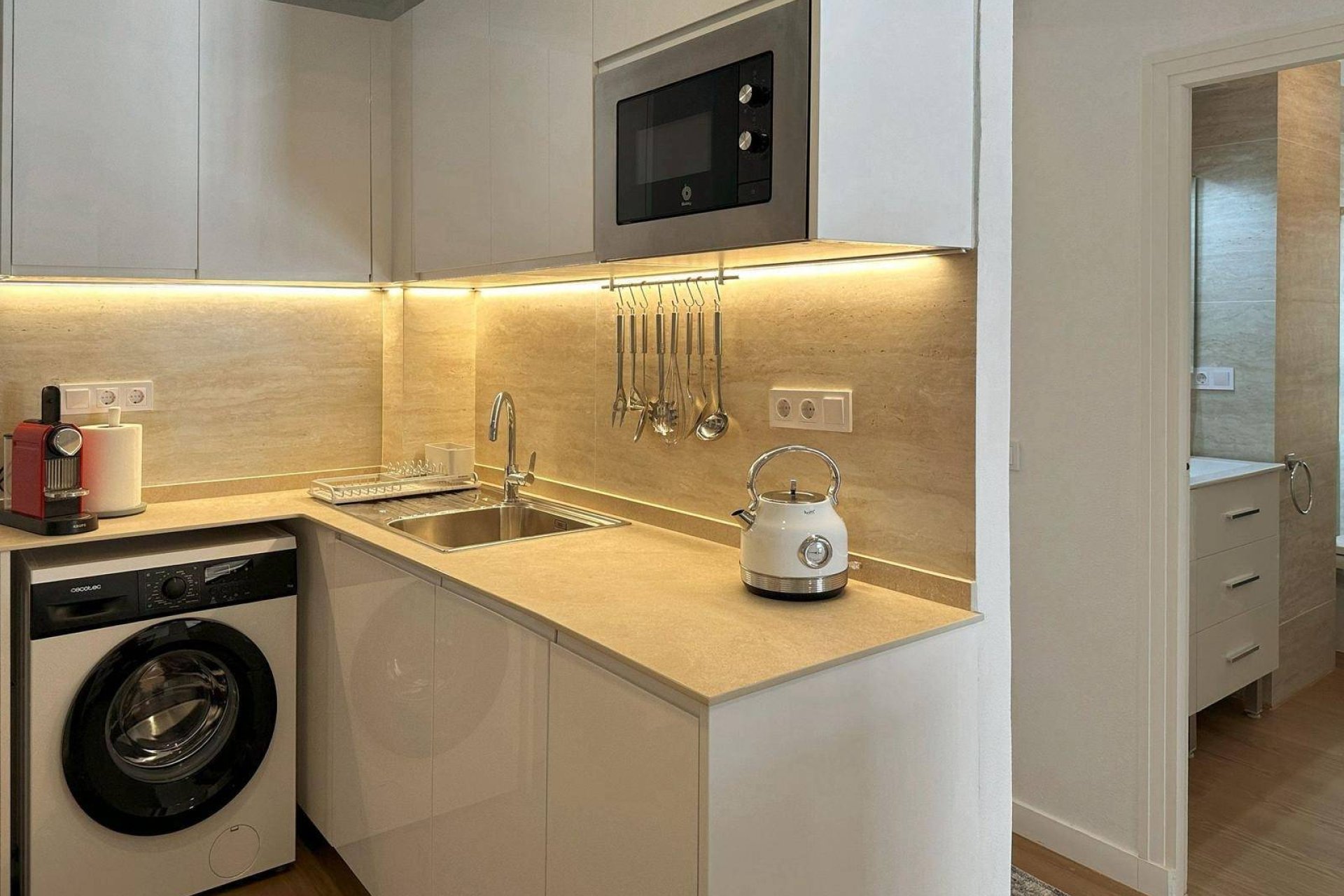 Resale - Apartment -
Torrevieja - Centro