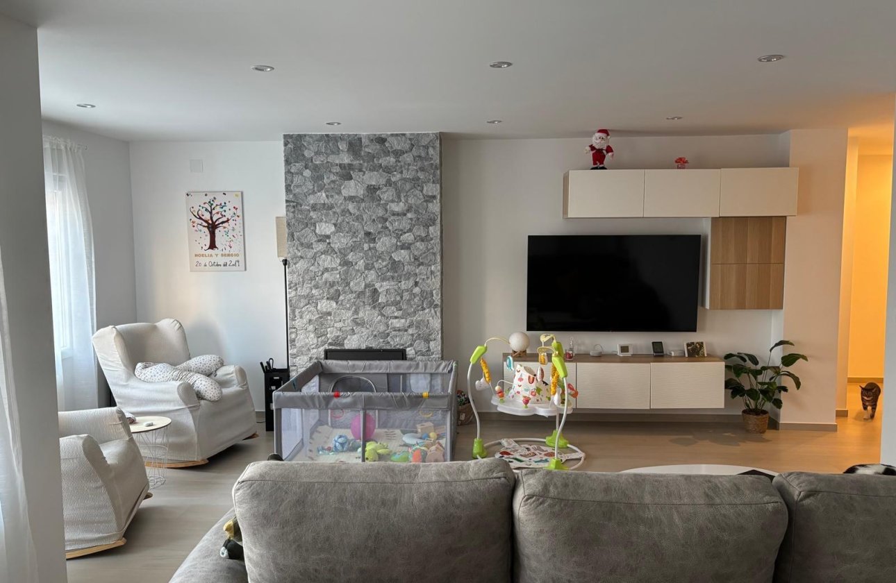 Resale - Apartment -
Torrevieja - Centro