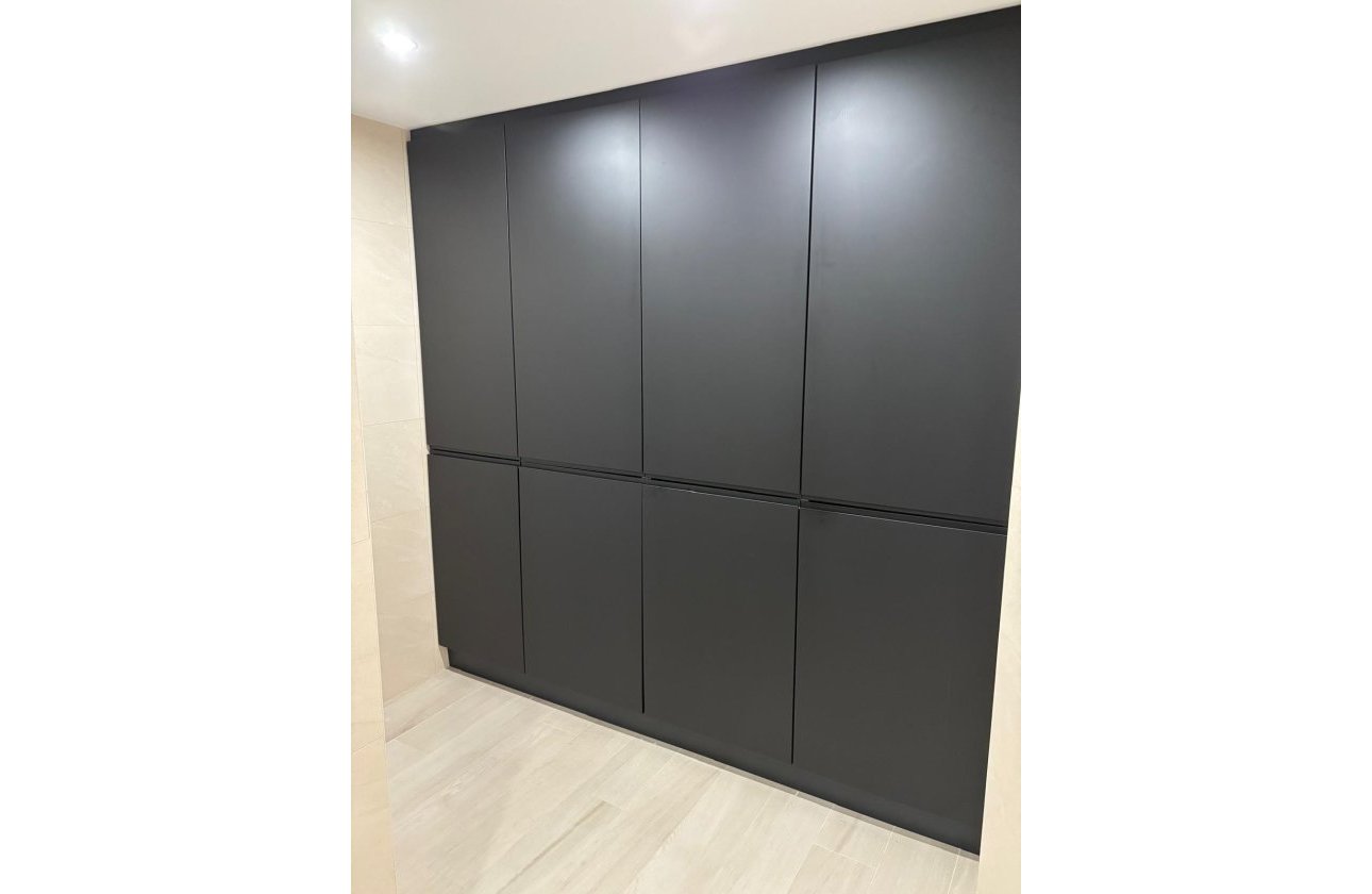 Resale - Apartment -
Torrevieja - Centro