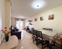 Resale - Apartment -
Torrevieja - Centro