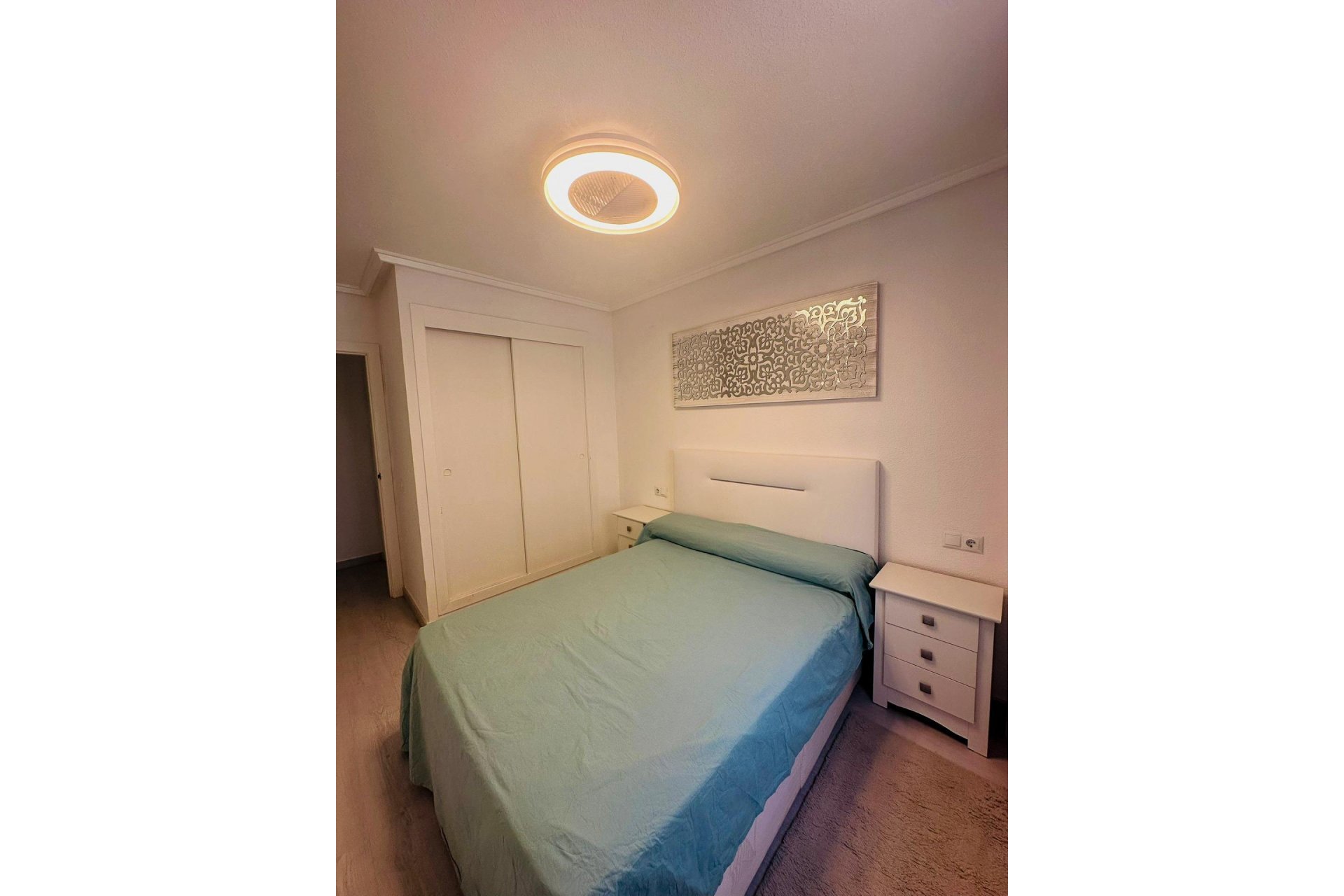 Resale - Apartment -
Torrevieja - Centro