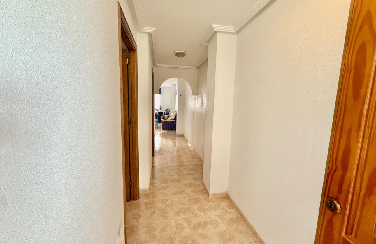 Resale - Apartment -
Torrevieja - Centro