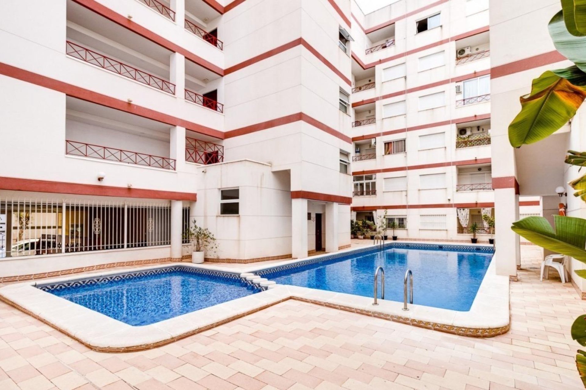 Resale - Apartment -
Torrevieja - Centro