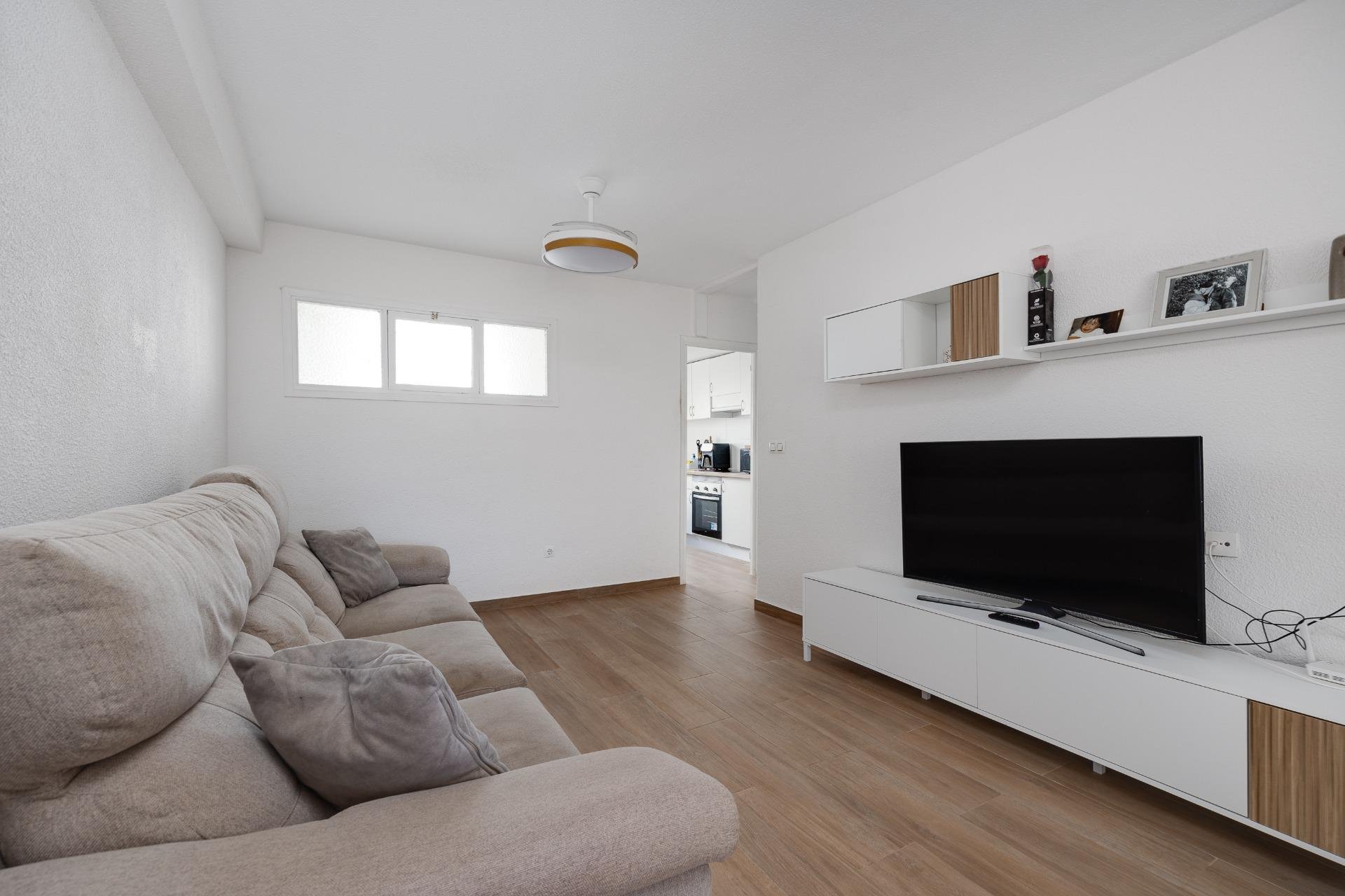 Resale - Apartment -
Torrevieja - Centro