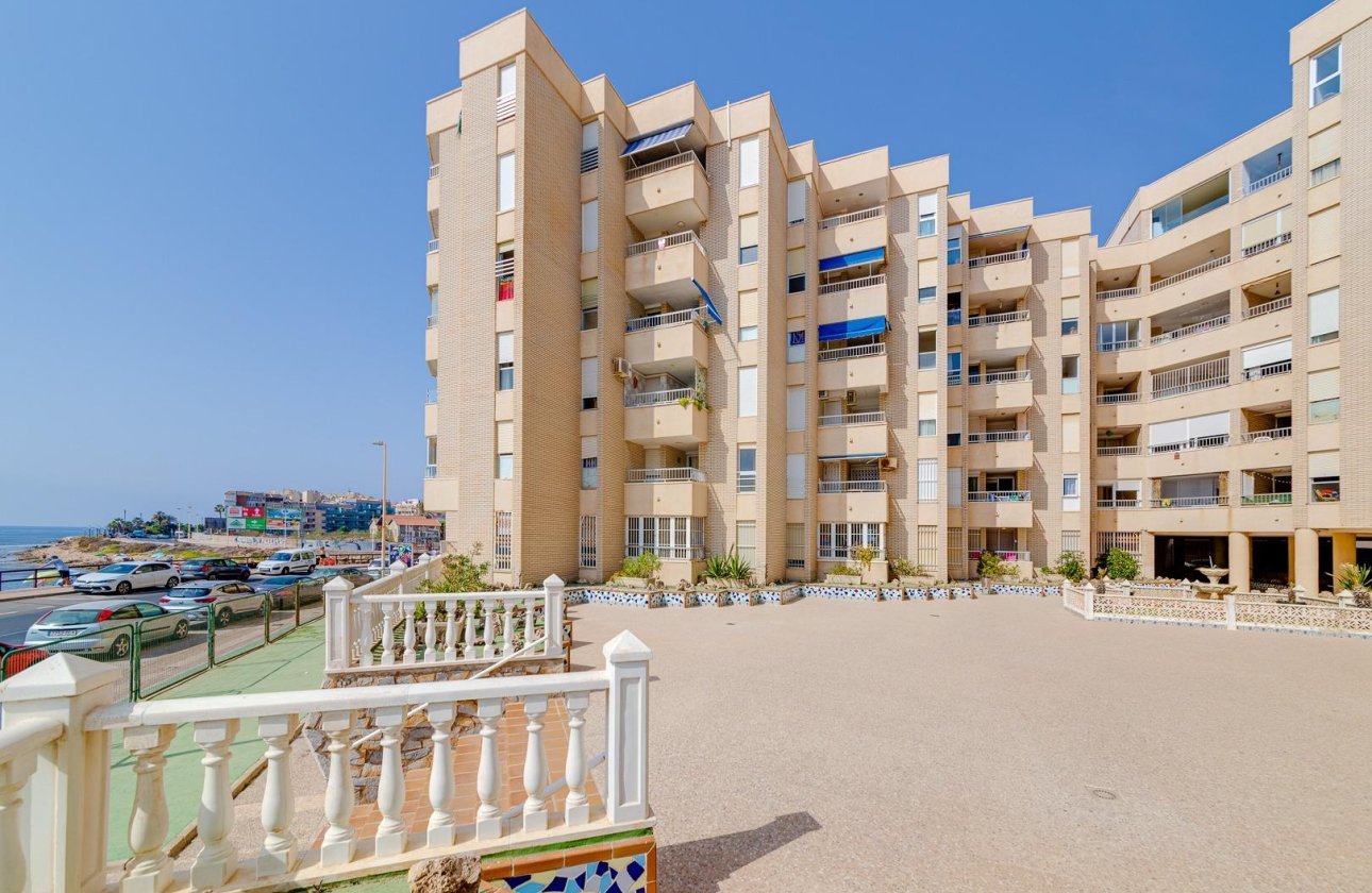 Resale - Apartment -
Torrevieja - Centro