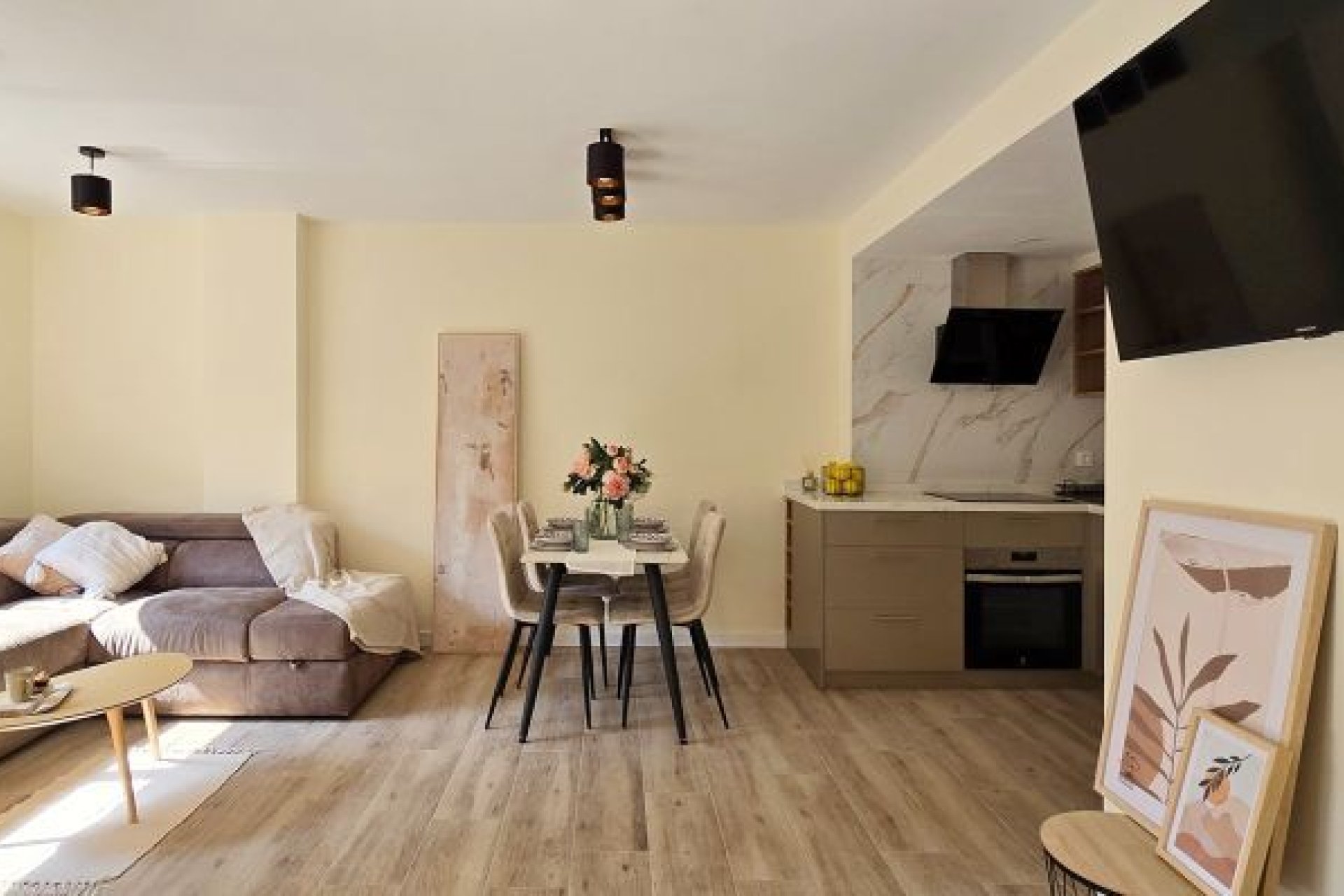 Resale - Apartment -
Torrevieja - Centro