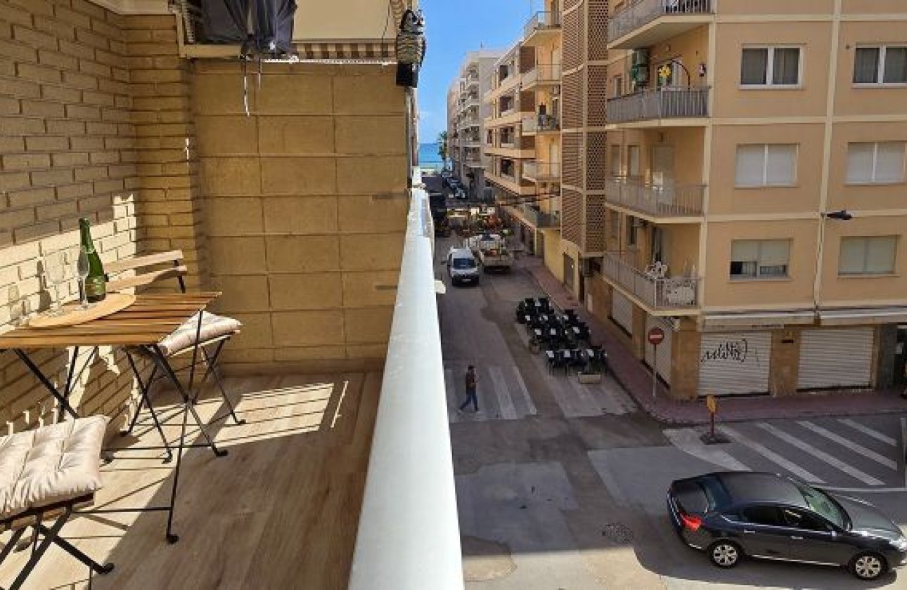 Resale - Apartment -
Torrevieja - Centro