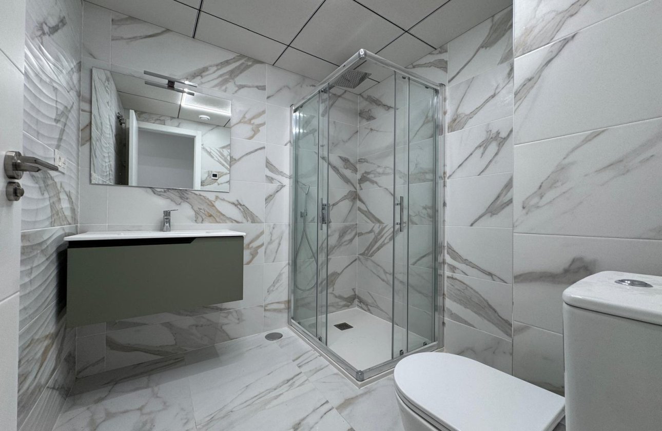 Resale - Apartment -
Torrevieja - Centro