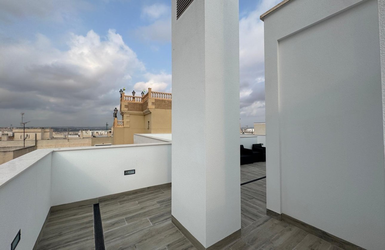 Resale - Apartment -
Torrevieja - Centro