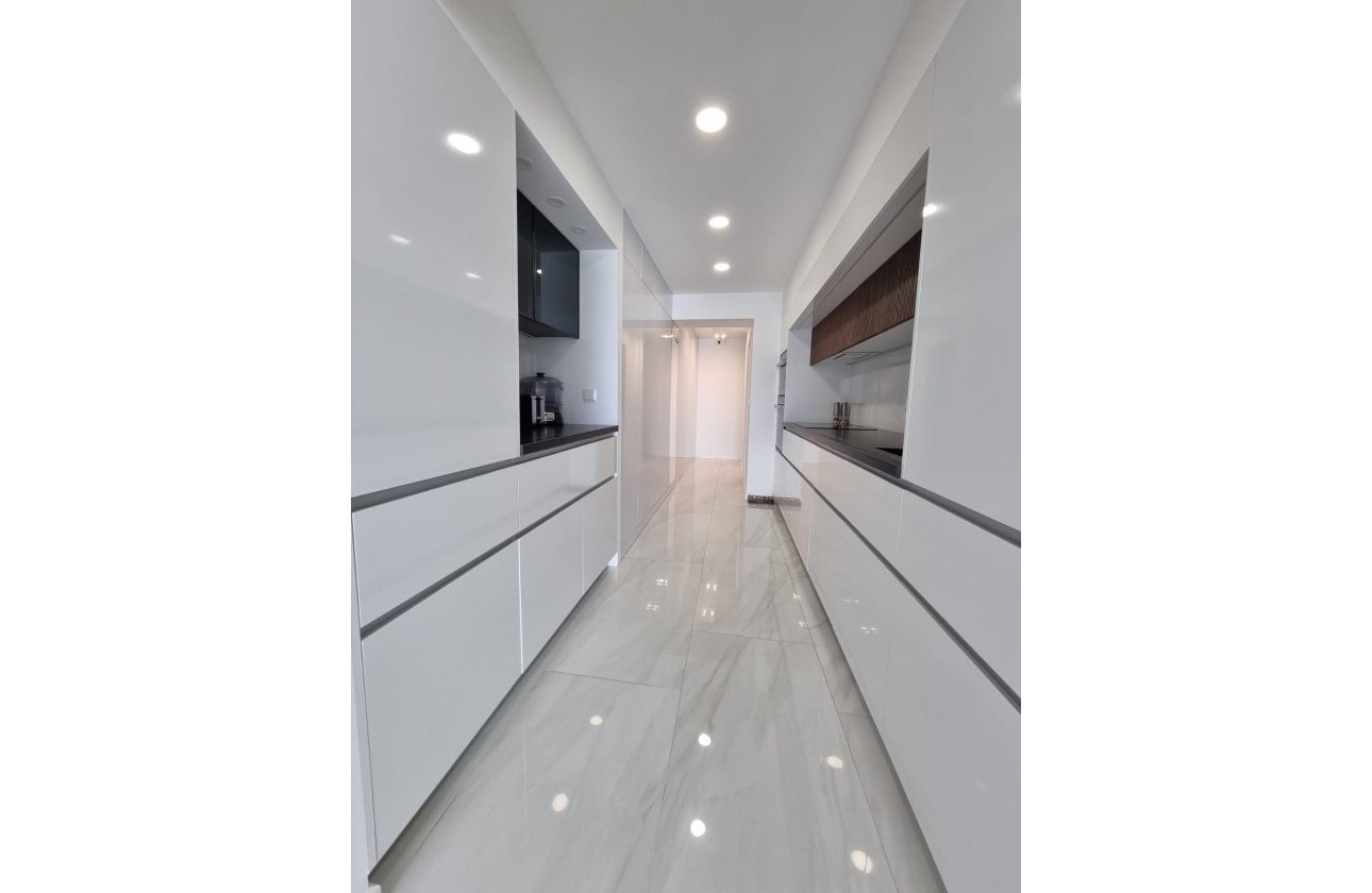 Resale - Apartment -
Torrevieja - Centro