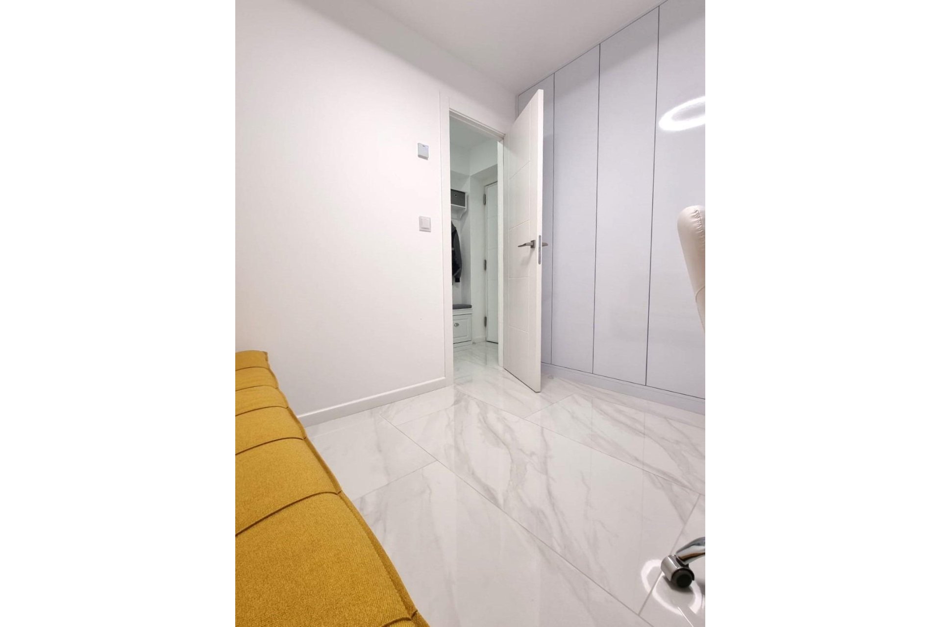 Resale - Apartment -
Torrevieja - Centro
