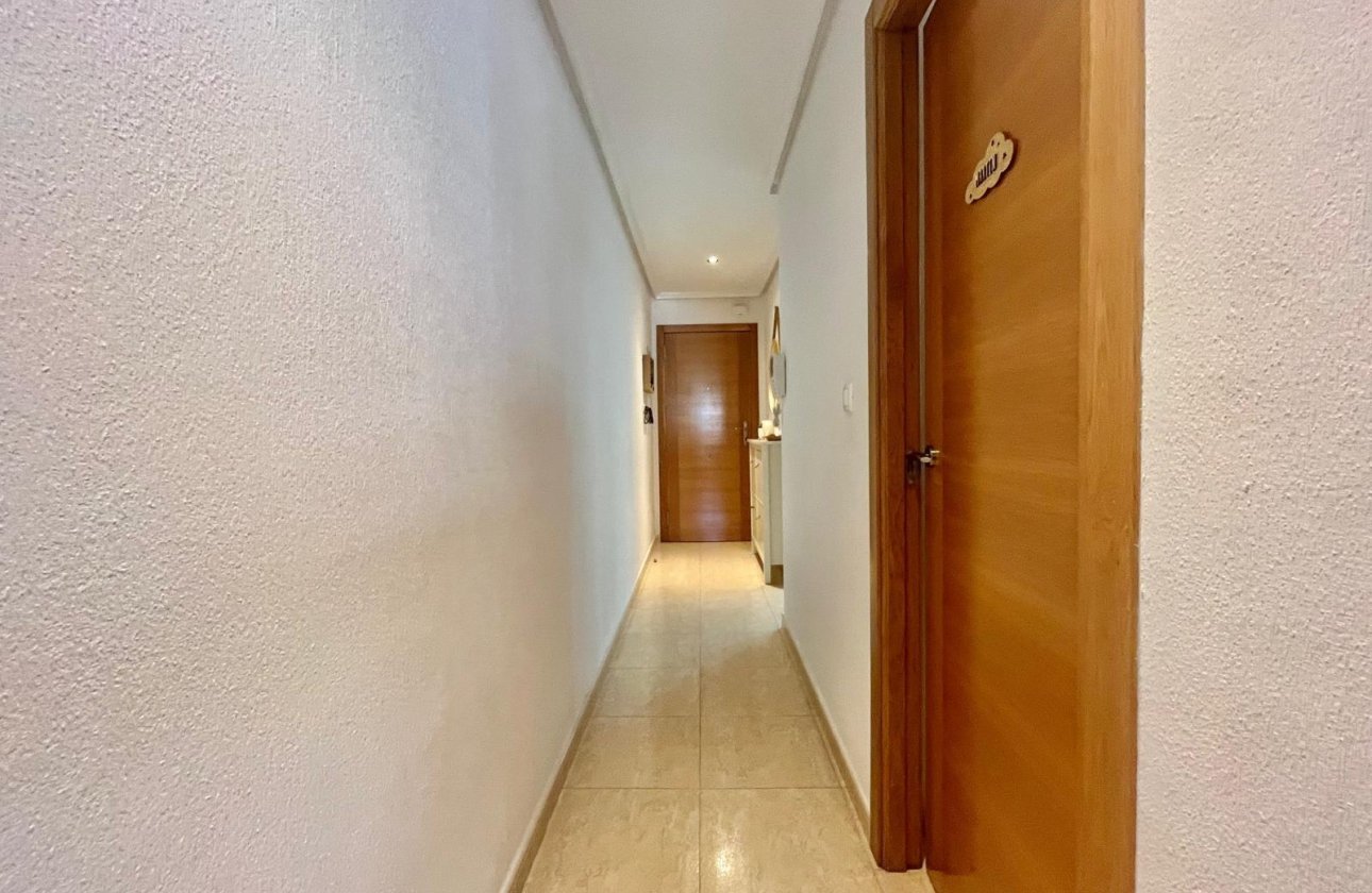 Resale - Apartment -
Torrevieja - Centro
