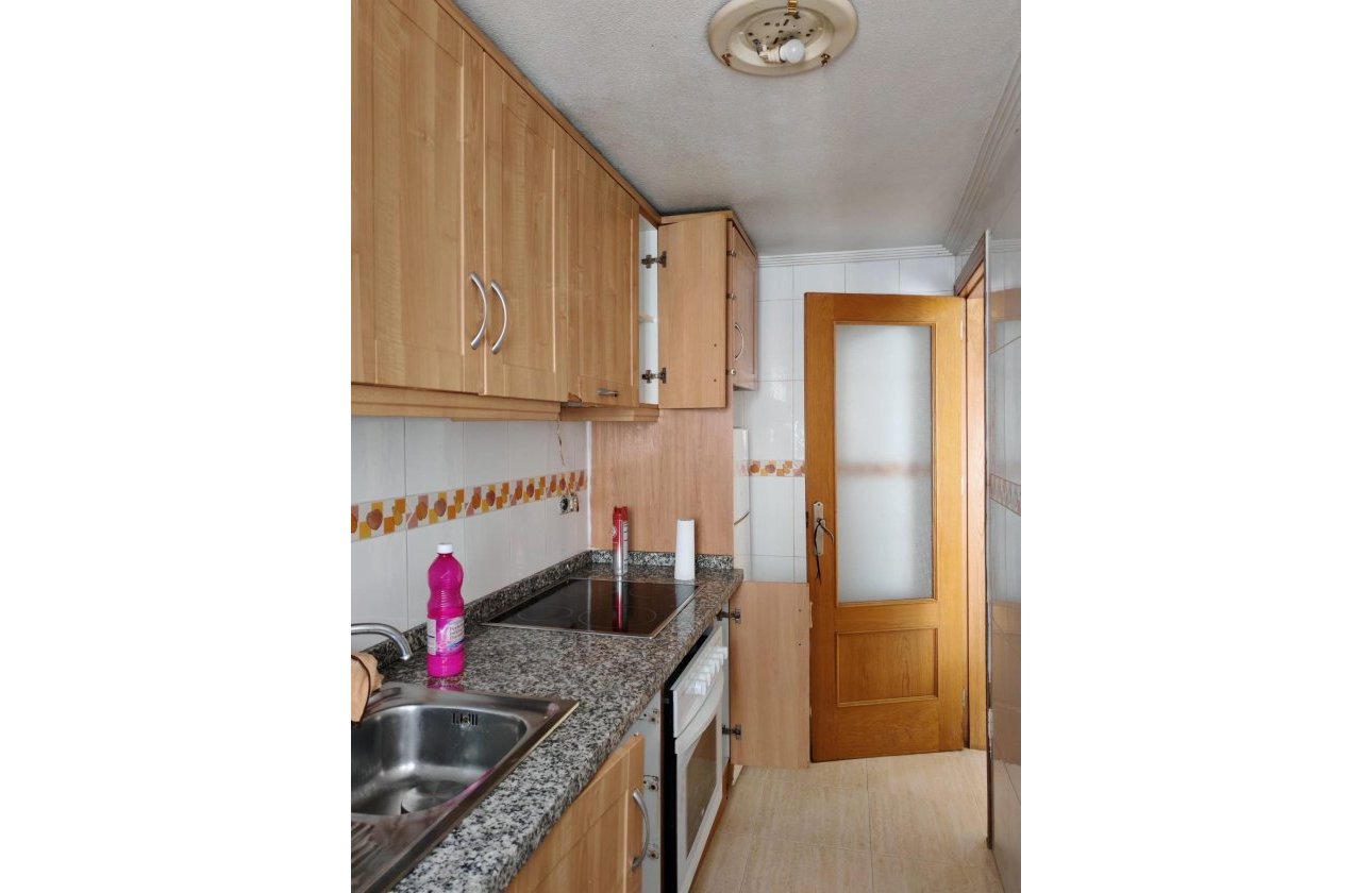 Resale - Apartment -
Torrevieja - Centro